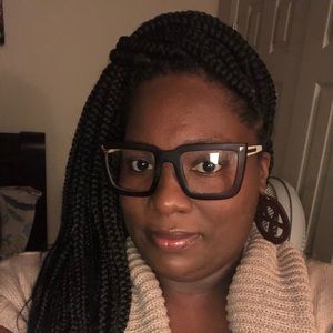 Meet your Posher, Natasha